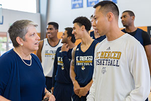 Men's basketball team 